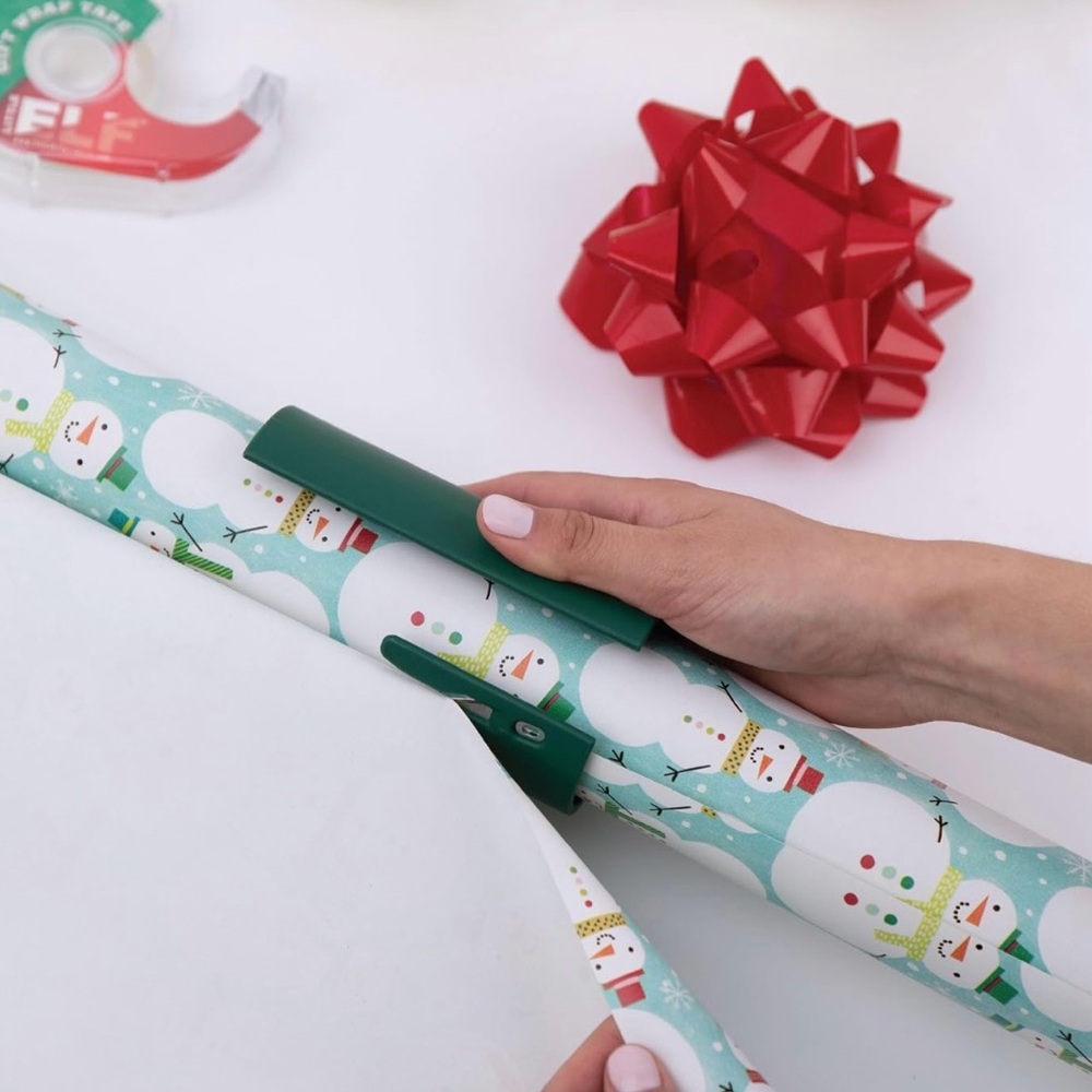Little ELF Wrapping Paper Cutter - Picture 6 of 7